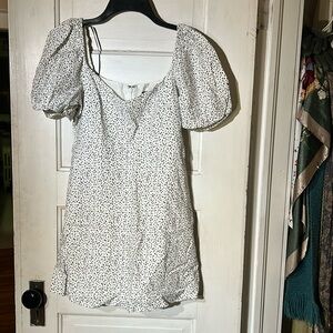 cottagecore puffy sleeve polka dot dress